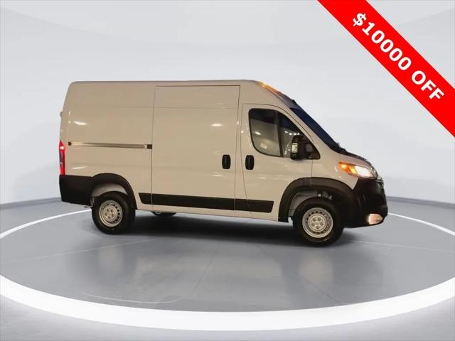 2026 Ram ProMaster Cargo Van Tradesman High Roof 136" WB w/Pass Seat