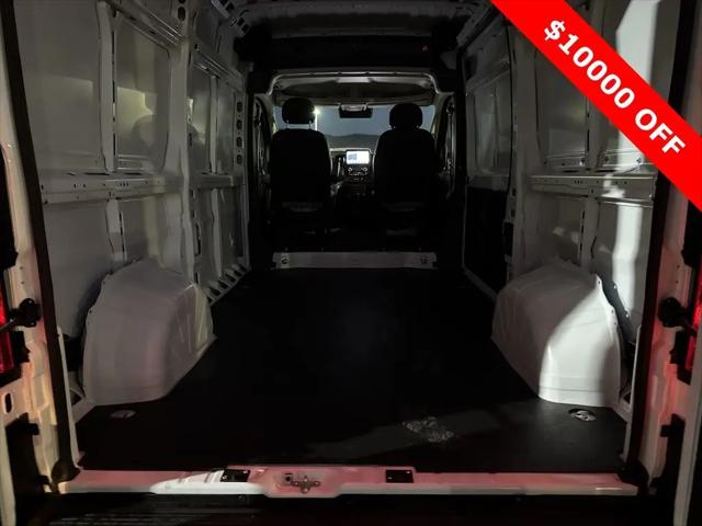 2026 Ram ProMaster Cargo Van Tradesman High Roof 136" WB w/Pass Seat