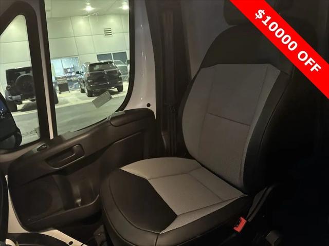 2026 Ram ProMaster Cargo Van Tradesman High Roof 136" WB w/Pass Seat