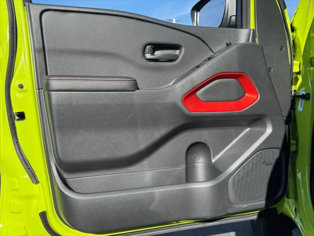 2026 Nissan Frontier Crew Cab Long Bed PRO-4X 4x4