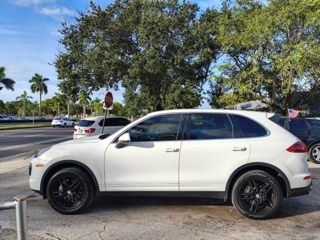 2016 Porsche Cayenne Base