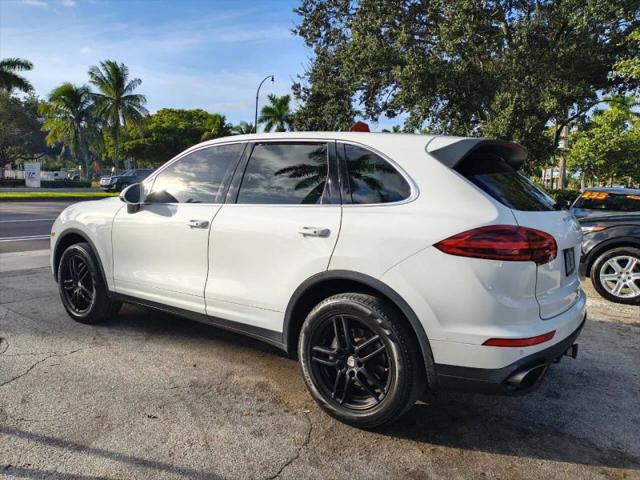 2016 Porsche Cayenne Base