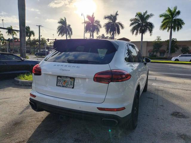 2016 Porsche Cayenne Base