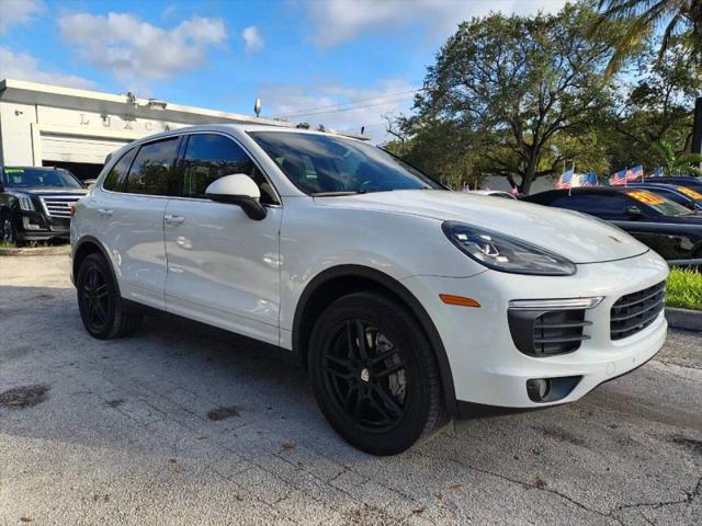 2016 Porsche Cayenne Base