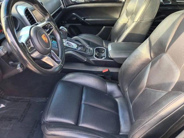 2016 Porsche Cayenne Base