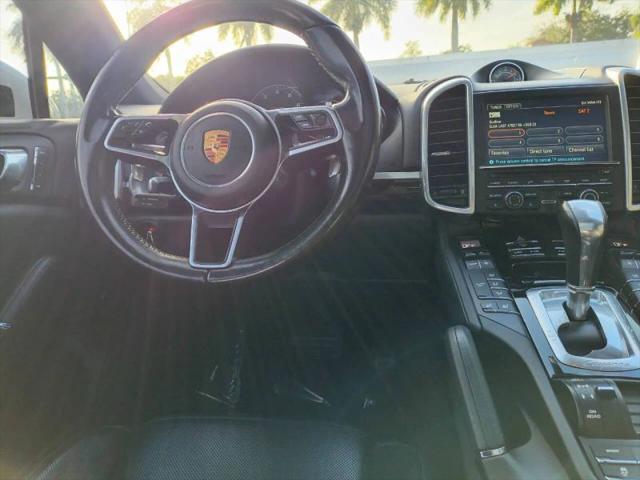 2016 Porsche Cayenne Base