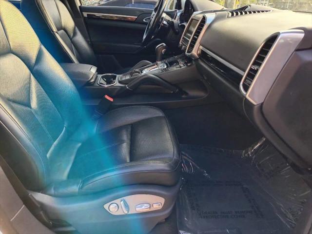 2016 Porsche Cayenne Base
