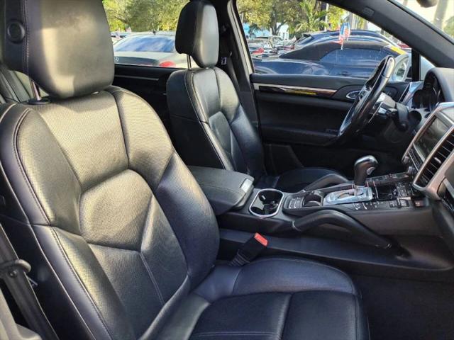2016 Porsche Cayenne Base