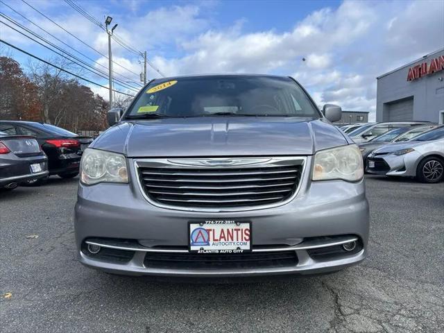 2014 Chrysler Town & Country Touring