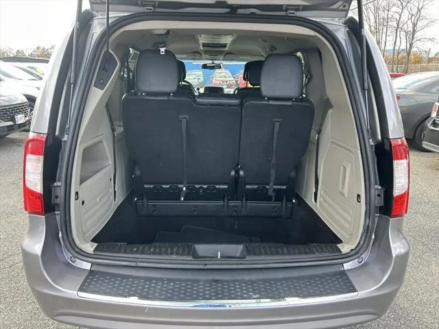 2014 Chrysler Town & Country Touring