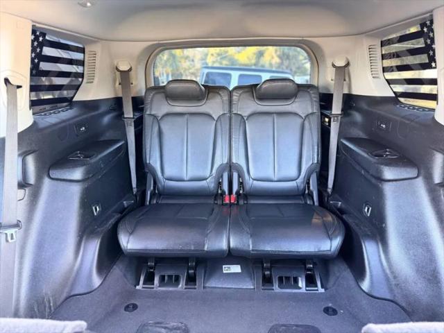 2022 Jeep Grand Cherokee L Laredo 4x4
