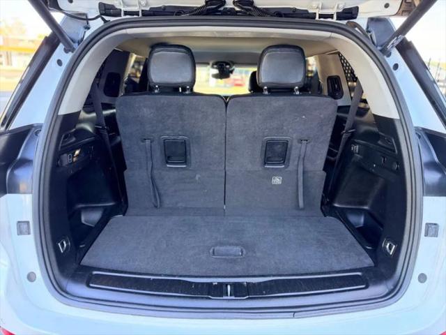 2022 Jeep Grand Cherokee L Laredo 4x4