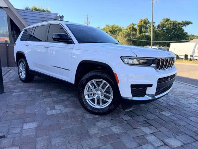 2022 Jeep Grand Cherokee L Laredo 4x4