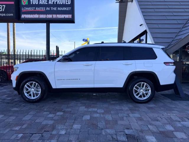 2022 Jeep Grand Cherokee L Laredo 4x4