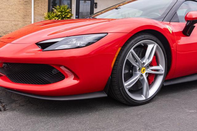 2025 Ferrari 296 GTS Base