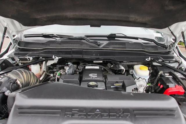 2023 Ram 3500 Big Horn Crew Cab 4x4 8 Box