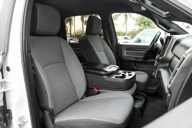 2023 Ram 3500 Big Horn Crew Cab 4x4 8 Box
