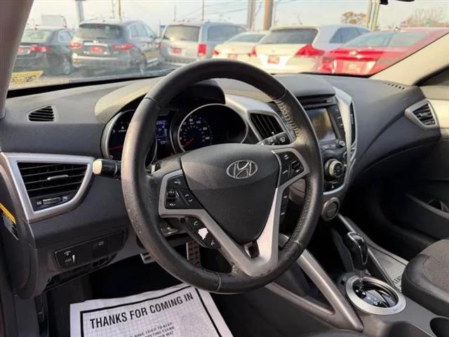 2012 Hyundai Veloster Base w/Black