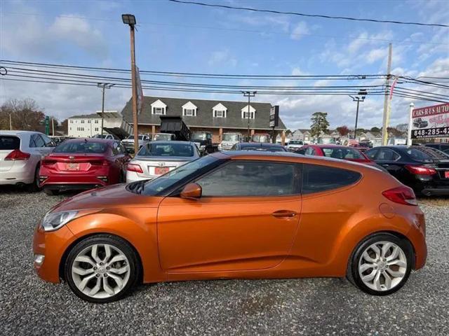 2012 Hyundai Veloster Base w/Black