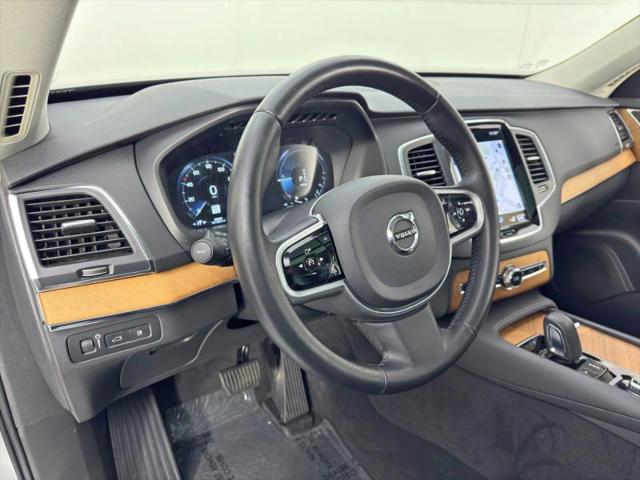 2021 Volvo XC90 Recharge T8 Inscription Expression 6 Passenger