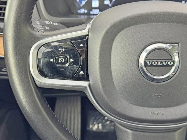 2021 Volvo XC90 Recharge T8 Inscription Expression 6 Passenger