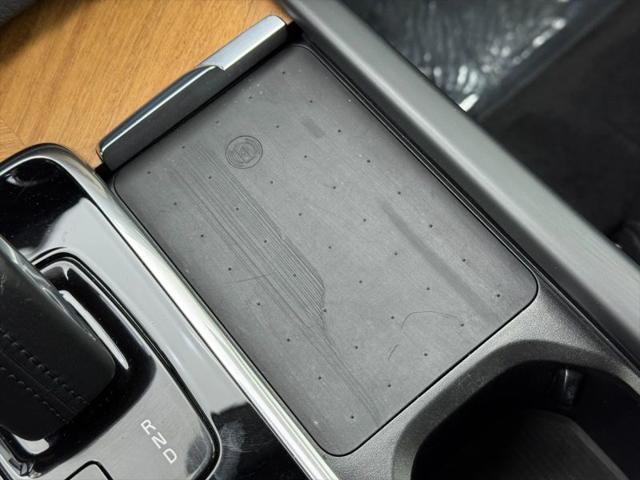 2021 Volvo XC90 Recharge T8 Inscription Expression 6 Passenger