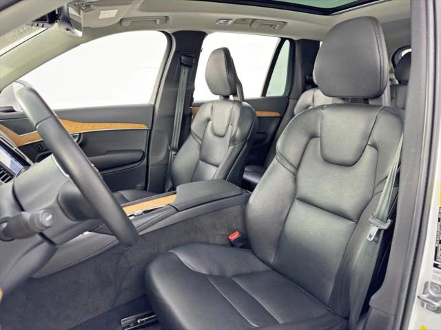 2021 Volvo XC90 Recharge T8 Inscription Expression 6 Passenger