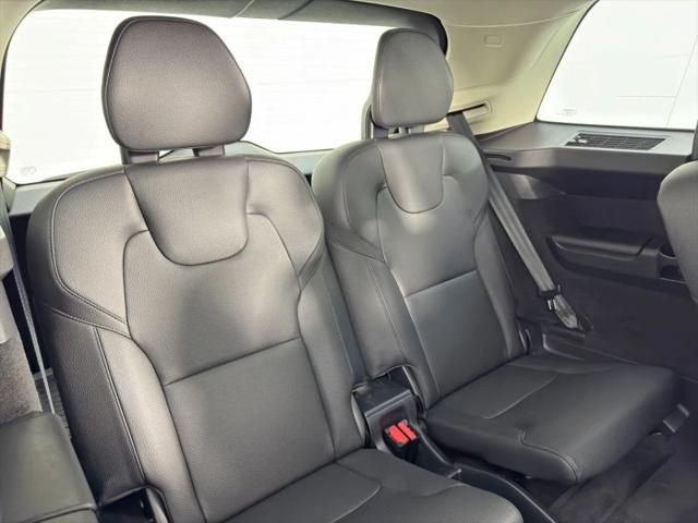2021 Volvo XC90 Recharge T8 Inscription Expression 6 Passenger