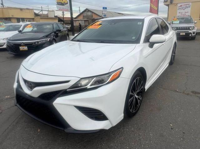 2018 Toyota Camry SE for sale in Oakdale, CA