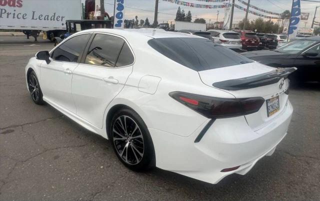 2018 Toyota Camry SE