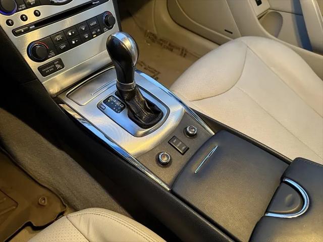 2014 INFINITI Q60 Standard