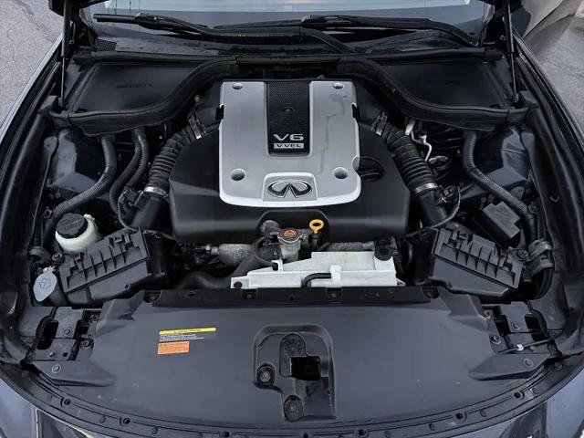 2014 INFINITI Q60 Standard