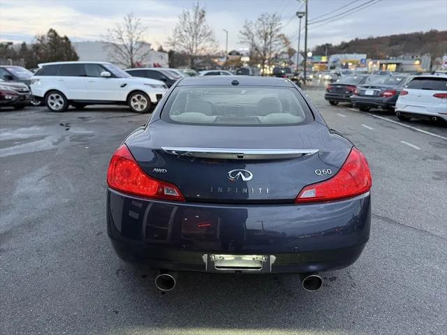2014 INFINITI Q60 Standard