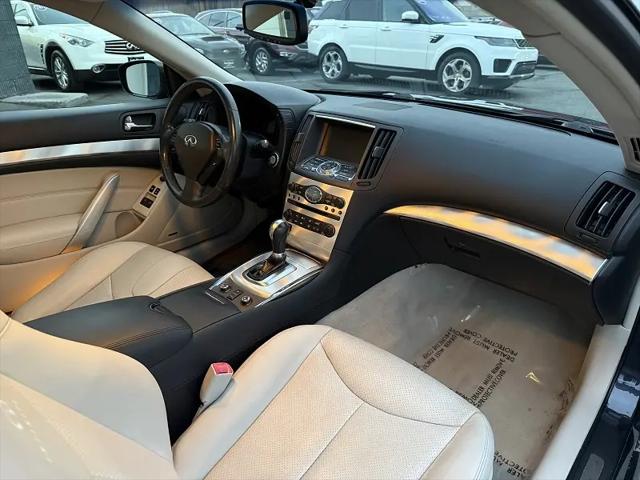 2014 INFINITI Q60 Standard