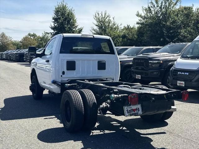 2025 Ram 3500 Tradesman/Big Horn