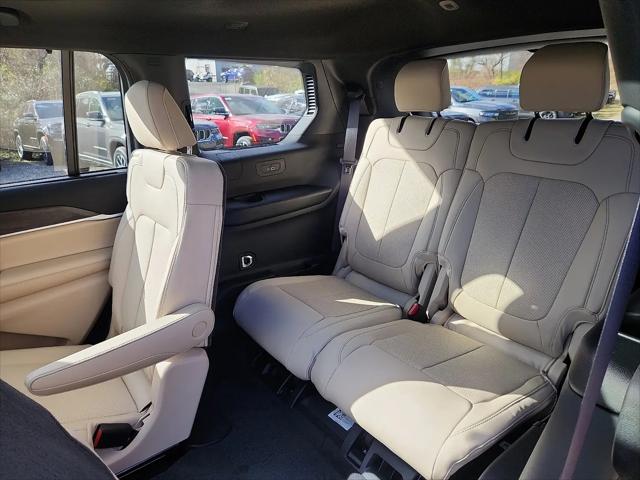 2025 Jeep Grand Cherokee L Limited 4x4