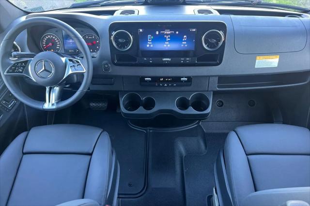 2026 Mercedes-Benz Sprinter 2500 Standard Roof 4-Cyl Diesel HO