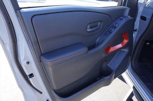 2026 Nissan Frontier Crew Cab PRO-4X 4x4