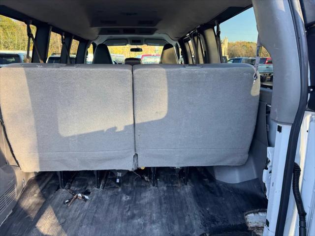 2020 Chevrolet Express Passenger RWD 2500 Regular Wheelbase LS