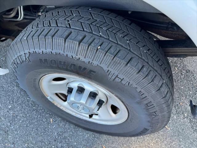 2020 Chevrolet Express Passenger RWD 2500 Regular Wheelbase LS