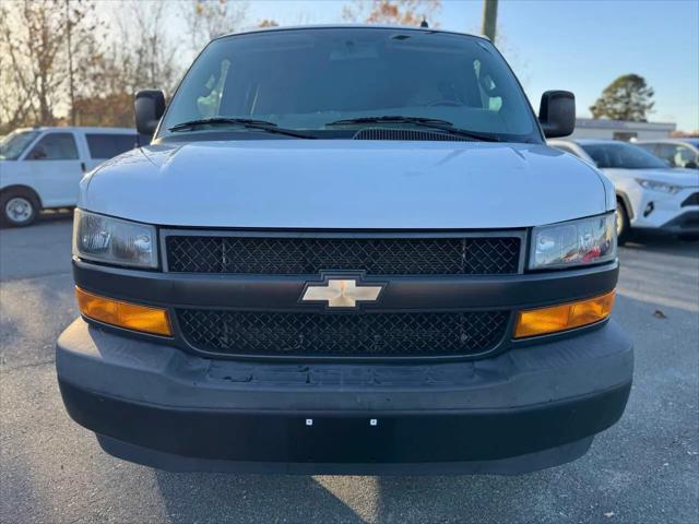 2020 Chevrolet Express Passenger RWD 2500 Regular Wheelbase LS