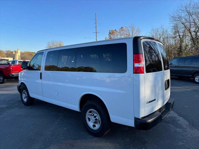 2020 Chevrolet Express Passenger RWD 2500 Regular Wheelbase LS