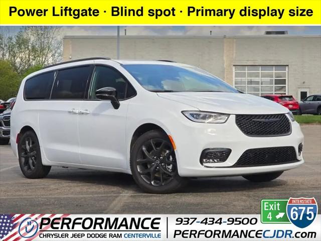 2026 Chrysler Pacifica Select for sale in Centerville, OH