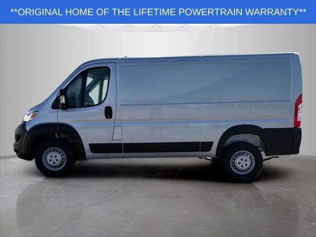 2026 Ram ProMaster Cargo Van Tradesman Low Roof 136" WB w/Pass Seat