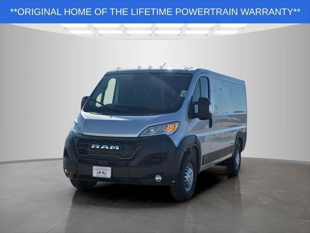 2026 Ram ProMaster Cargo Van Tradesman Low Roof 136" WB w/Pass Seat