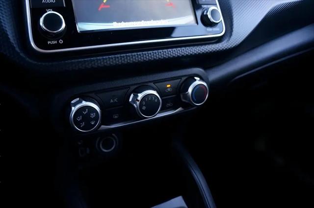 2021 Nissan Kicks S Xtronic CVT