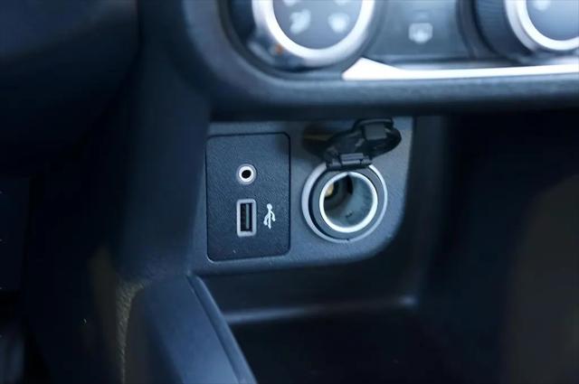 2021 Nissan Kicks S Xtronic CVT