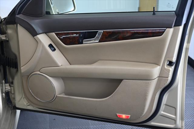 2010 Mercedes-Benz C-CLASS C 300 C300 4MATIC Sport Sedan