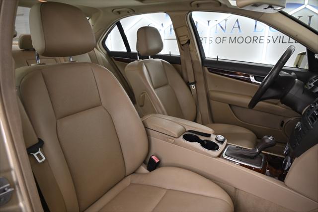 2010 Mercedes-Benz C-CLASS C 300 C300 4MATIC Sport Sedan