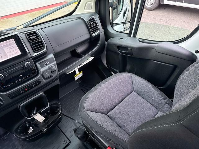 2026 Ram ProMaster Cargo Van SLT